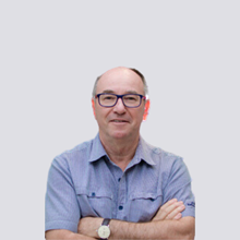 Prof Andreas Lopata